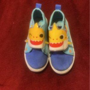 Baby Shark Shoes Size 8
